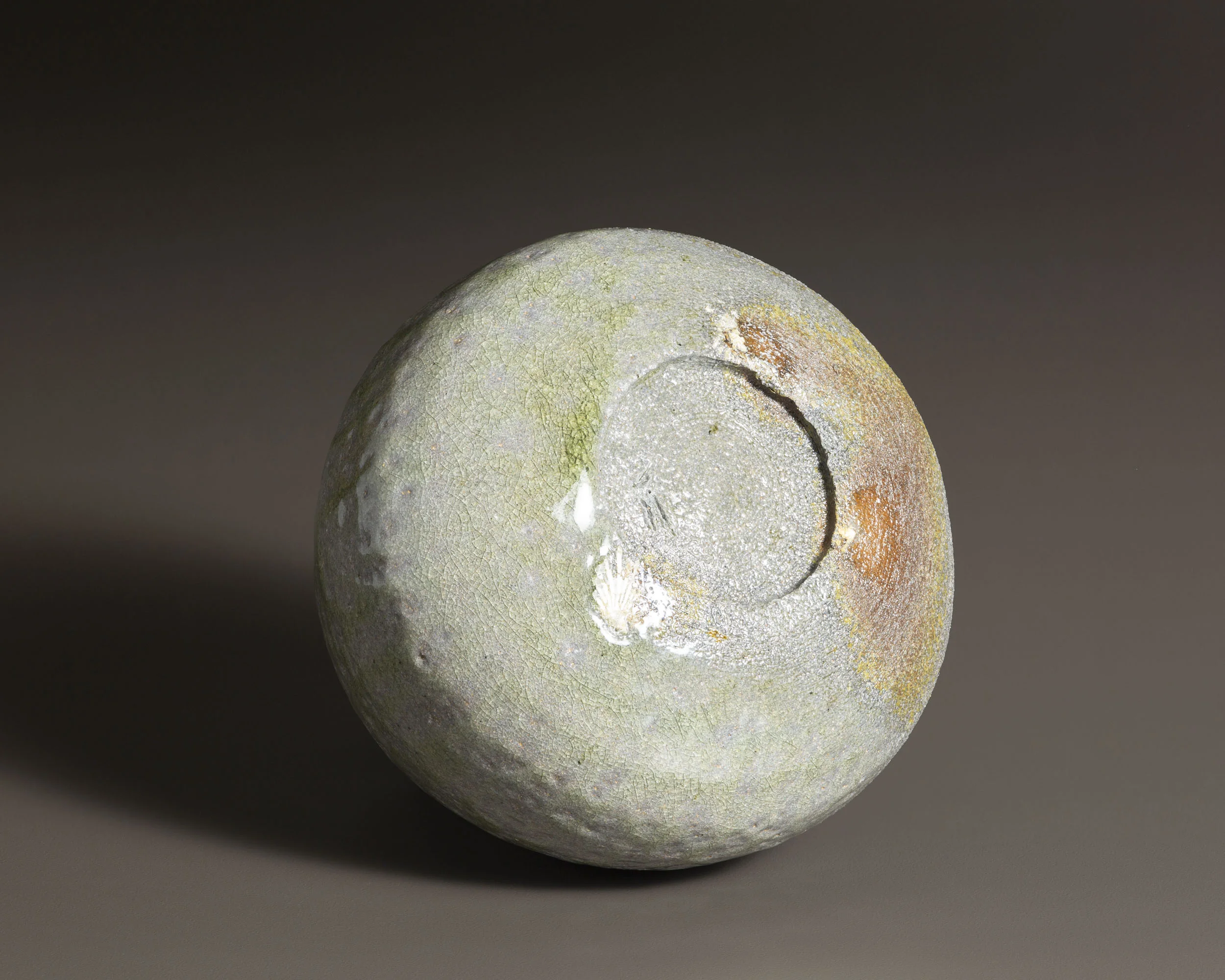   Bottle   4.8” d, 4.75" h  ID: 6027 