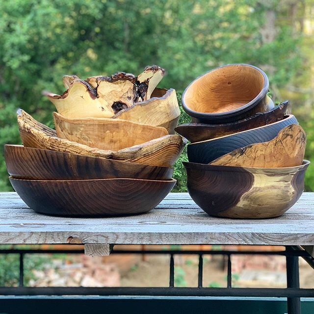 Finally spent some time sanding this week. I think this is a nice variety; a few burls, some oak, cherry, maple and walnut. This never gets boring!! .
.
.
.
.
.

#woodworking #woodcraft #woodlovers #woodart #wooddesign #woodartist #woodshop #woodturn