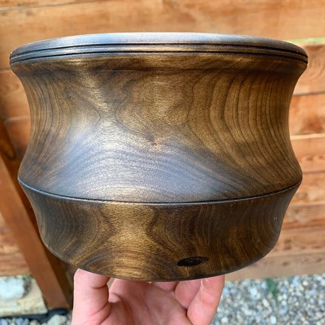 I like to use steel wool and vinegar solution to add some color and contrast to some bowls like this cherry bowl. This stuff gives some great color to some species of wood without using stains with harsh chemicals. I prefer to keep it as natural as I