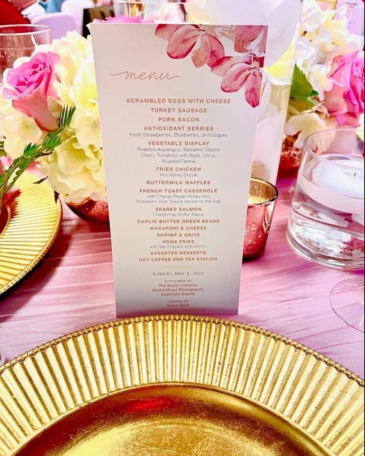 Mothers-Day-Brunch-Pink-And-White-Menu-Cards.jpg