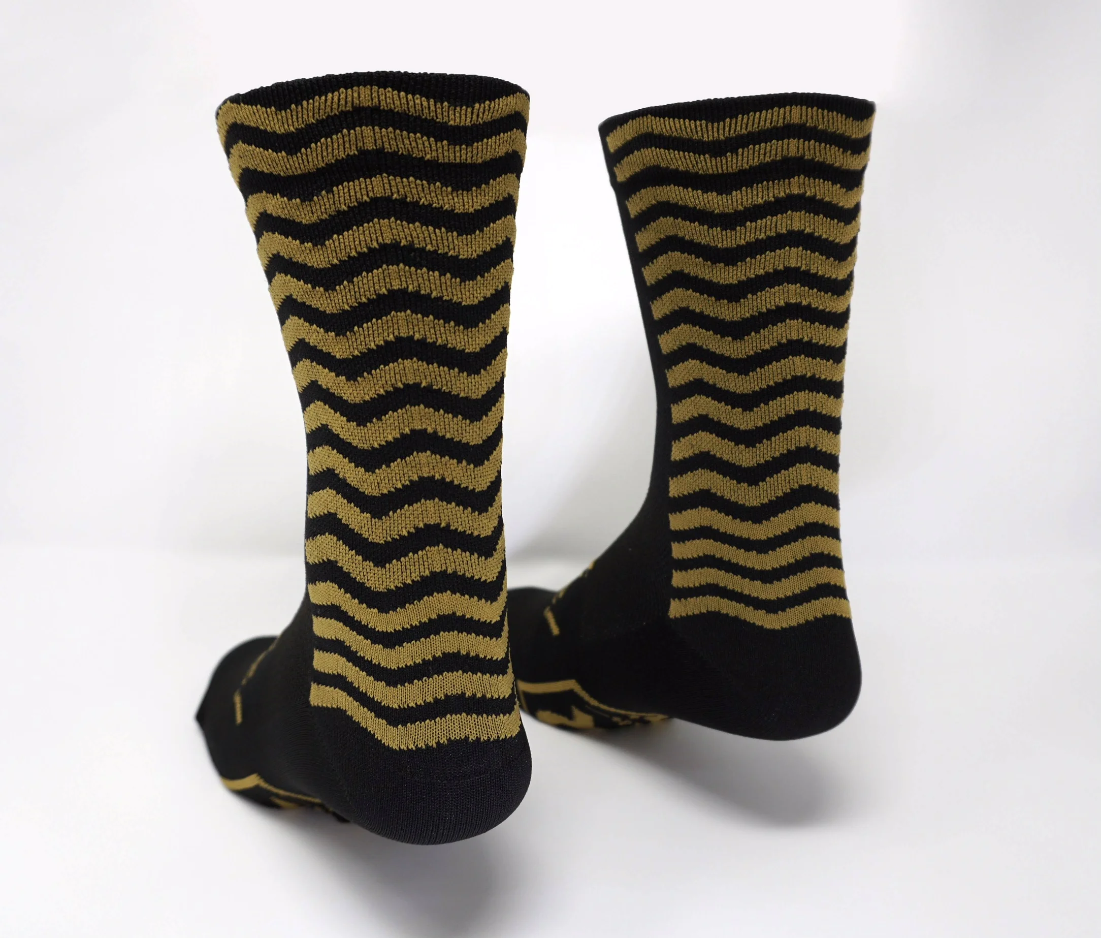 waves black and gold 2.jpg