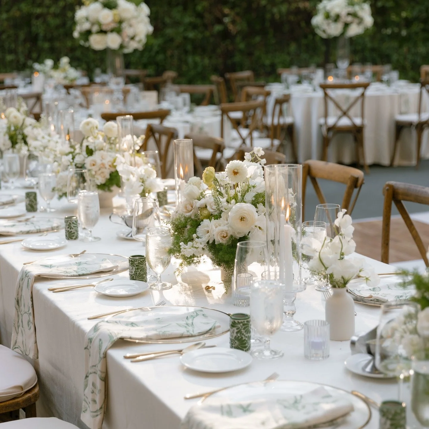 Celia &amp; Andre&rsquo;s garden wedding dreams came to life in the heart of North Hollywood at The Garland ✨

From the lush greenery to delicate floral details, soft layers, curated napkins, and even a touch of whimsy with bird-inspired accents, eve