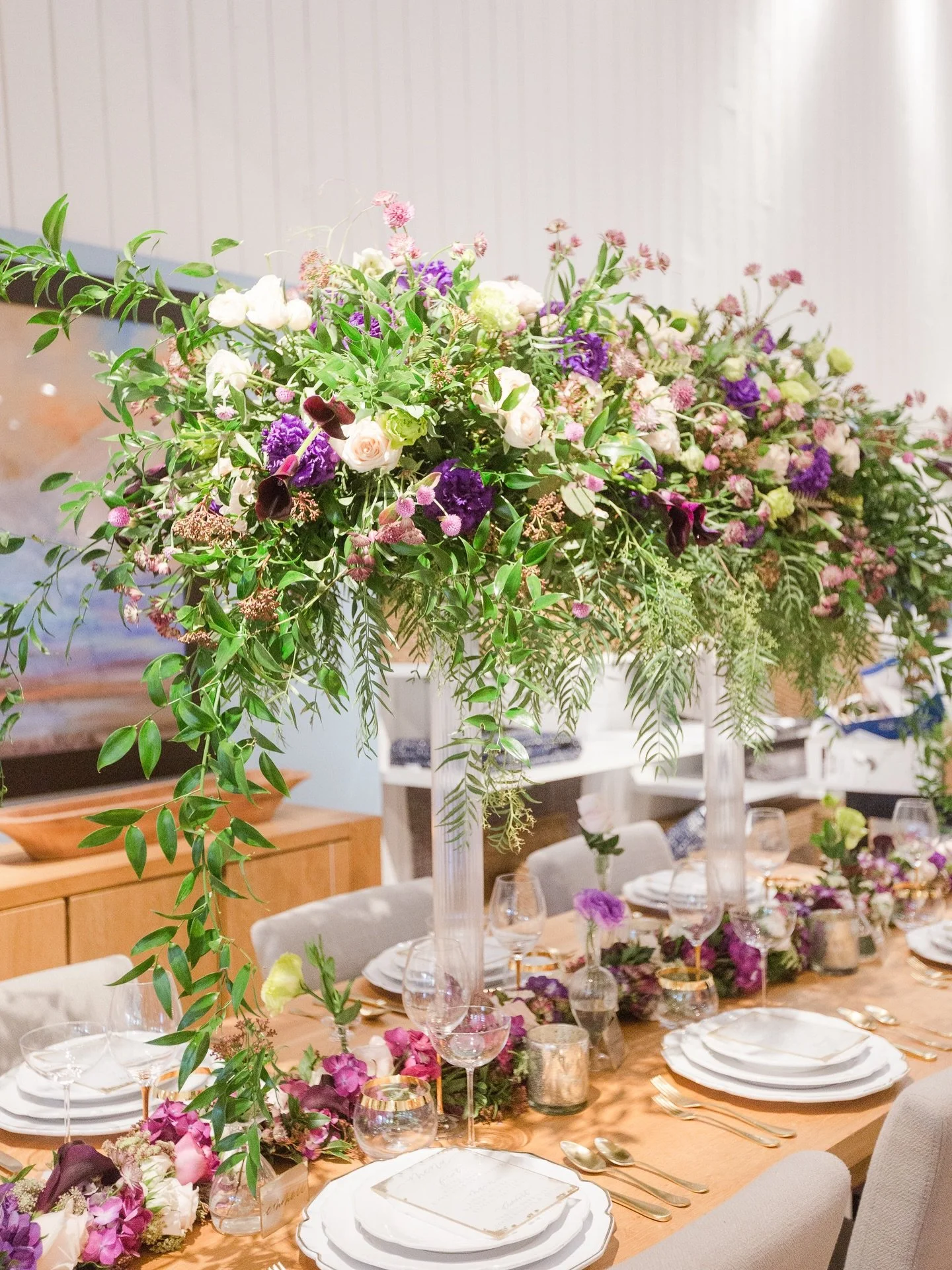 There was a time when we had the opportunity to collaborate with Crate and Barrel for their Wedding Registry Showcase and branding event in Pasadena. It was an incredible experience bringing together thoughtful design, strategic planning, and curated