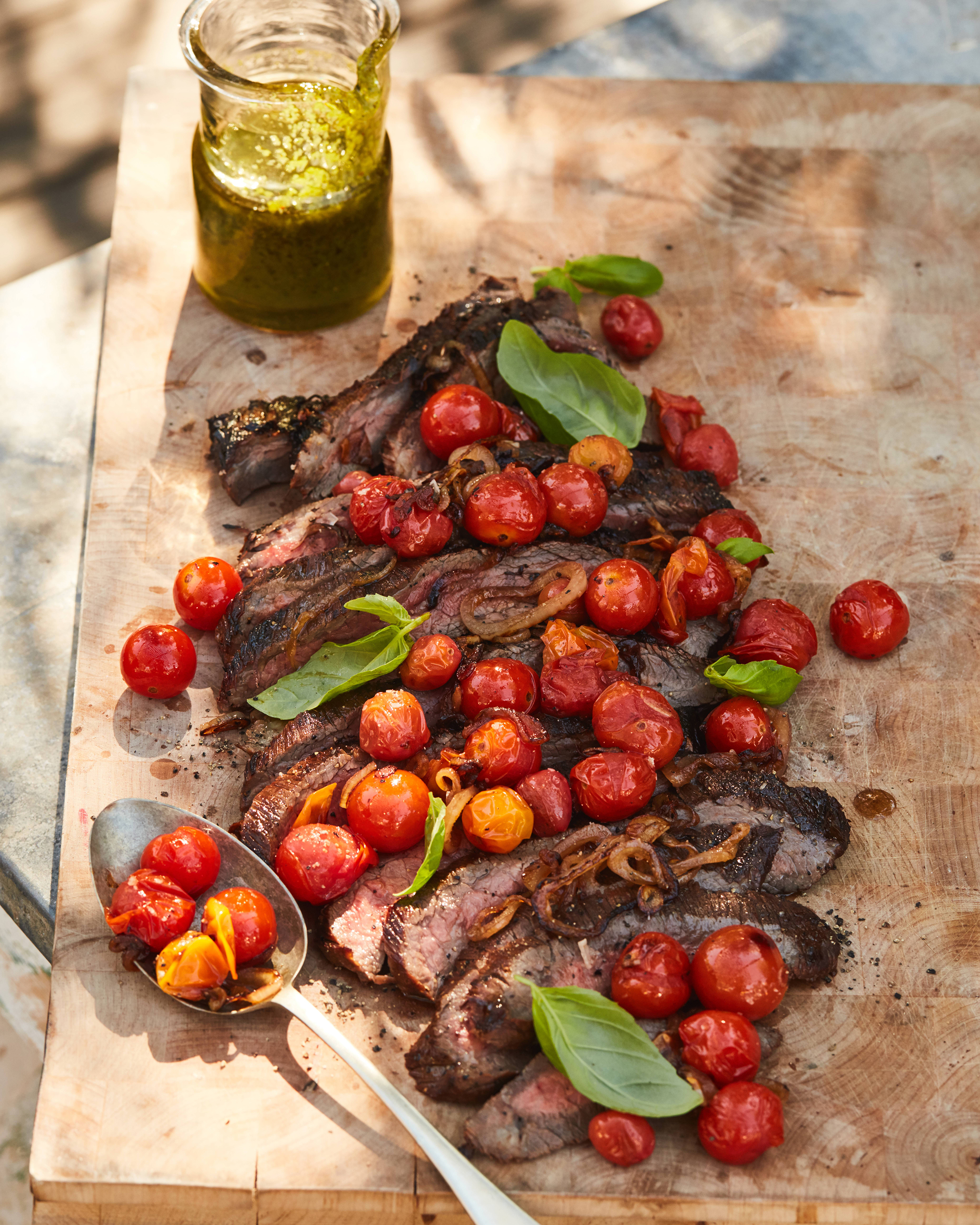 030717_WGCCB_BALSAMIC_GRILLED_FLANK_STEAK_01_f.jpg