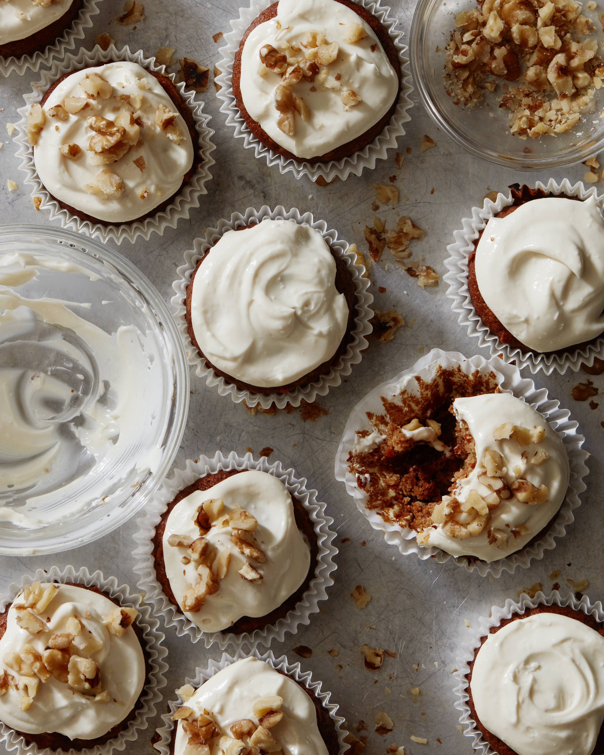 CARROT_CAKE_CUPCAKES_MAPLE_FROSTING_2_f.jpg