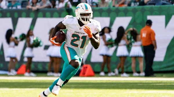 Frank-Gore-underdog-091818-edit.jpg