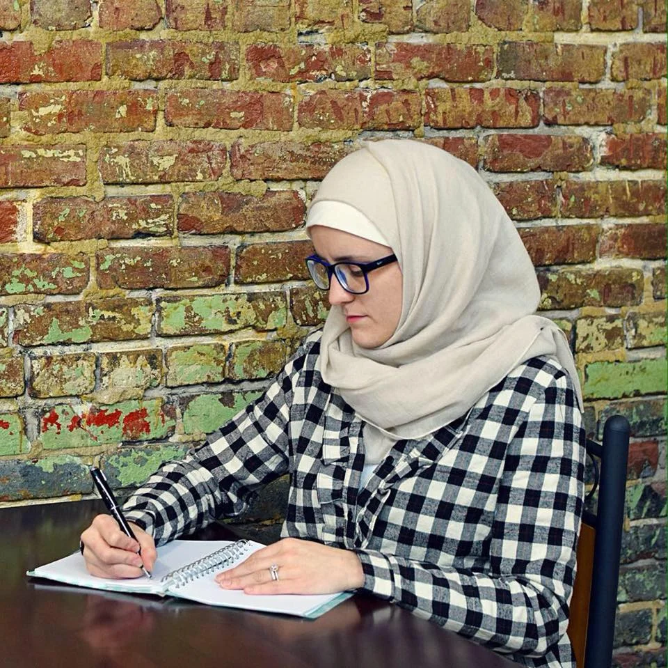 Ep 38 Writing about marginalized communities with Kaya Gravitter