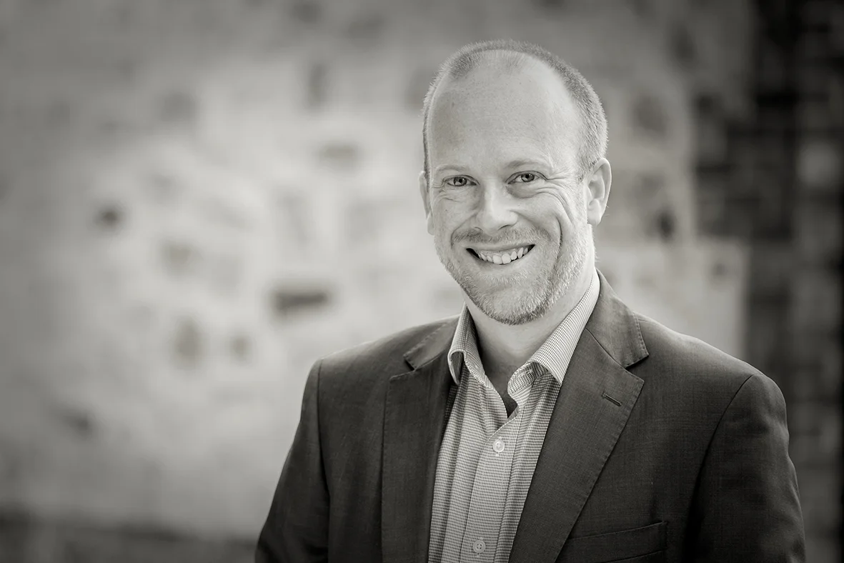 MARK 088A9993 SMALLER.jpg