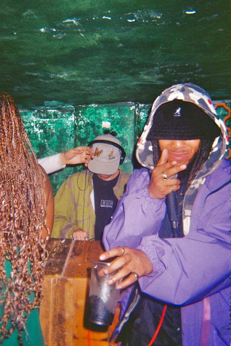 003.JPG
