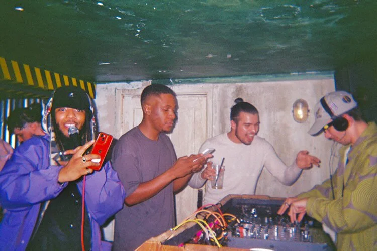 011.JPG