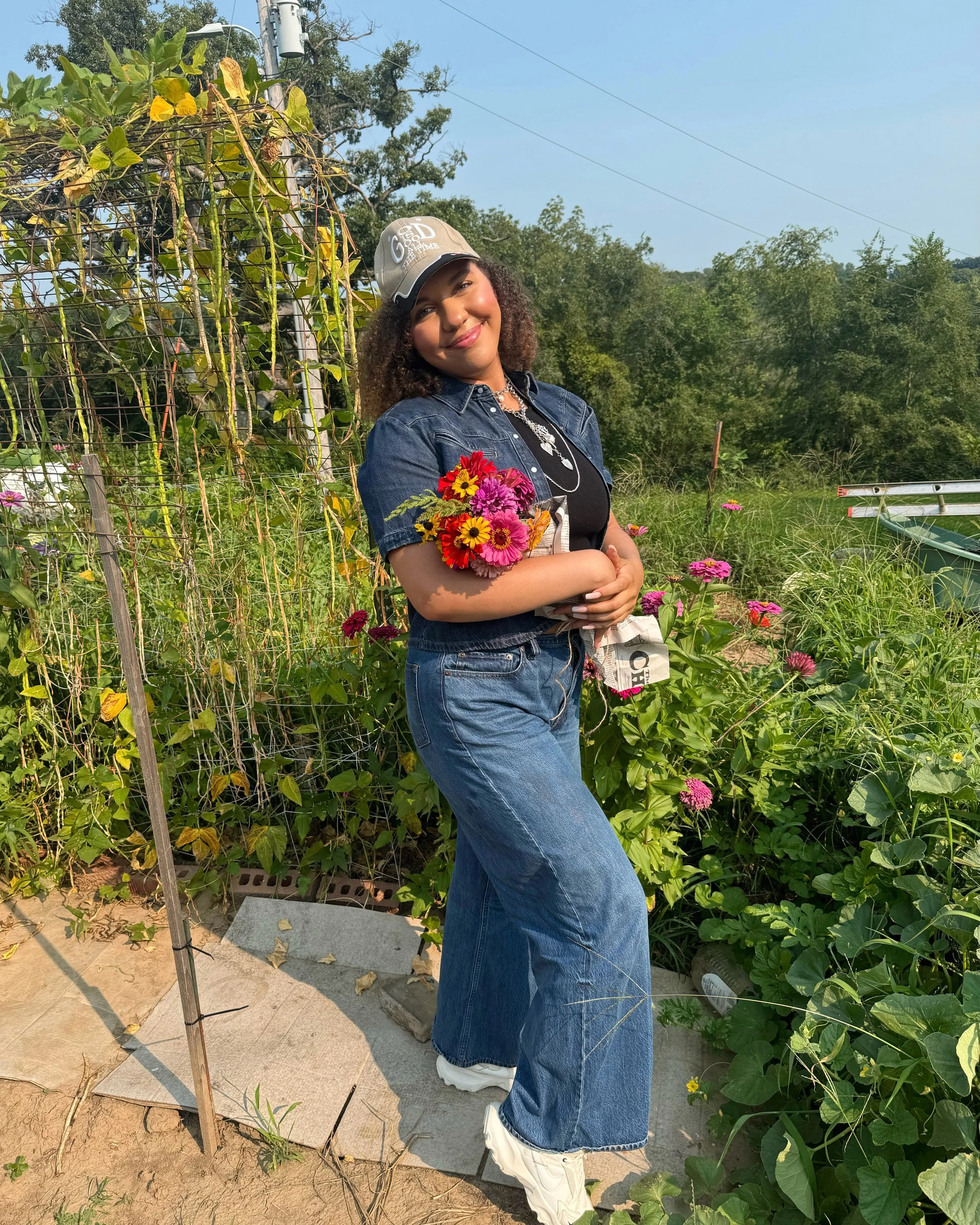 august💐🦋🍦🍅📖🛤️🫶🏽

midwest summer🩷

home on the hill

moments like these🫶🏽

so many 🍅s !!!!!!!!!!!!

Mom loved the color red

love you, fly high

lifelong librarian friends👯&zwj;♀️ !!!

how i wish i could spend every morning

the gang&rsqu