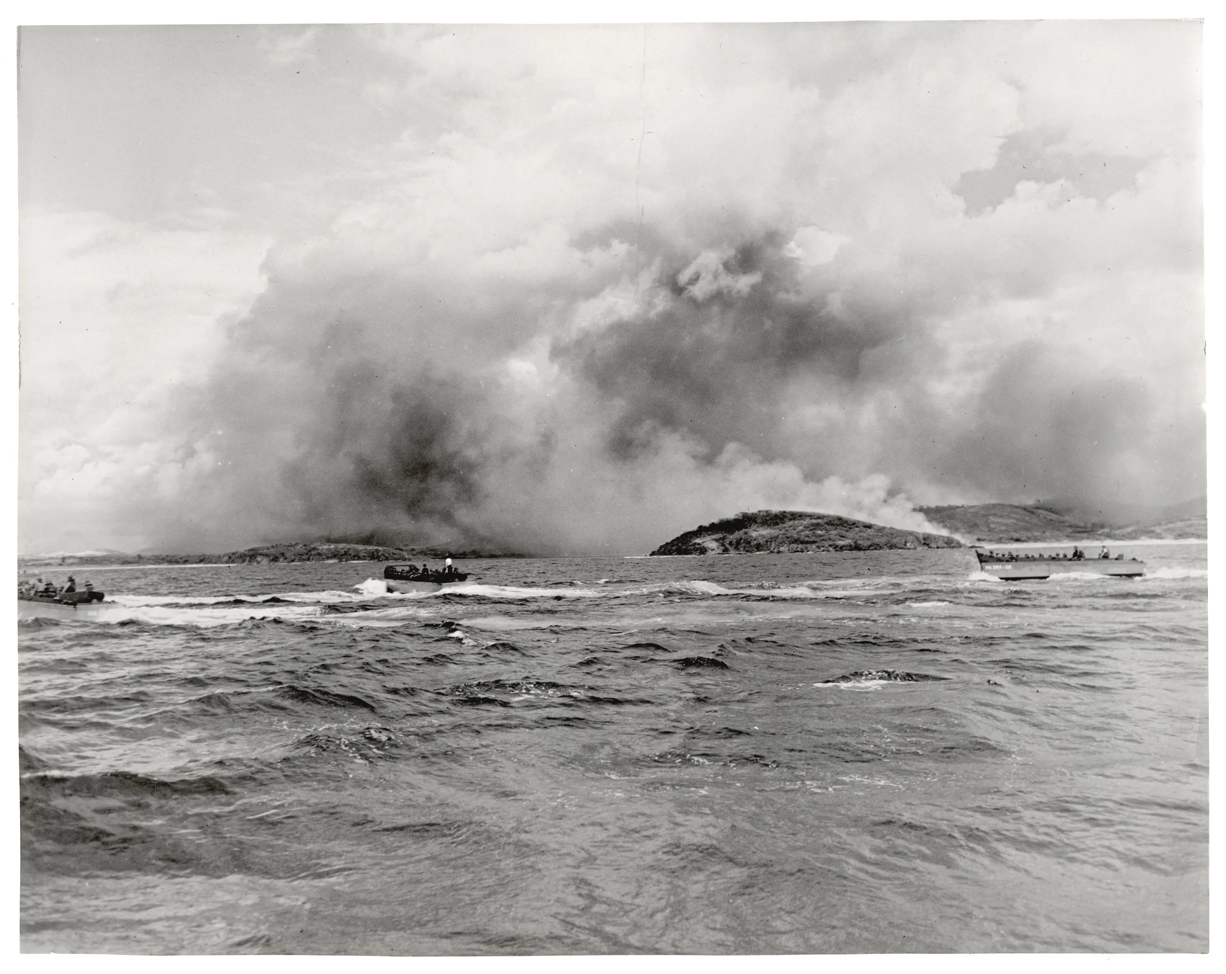 “Caribbean Maneuvers” on Green Beach, USMC Type 1 press photo, 17/22, 1949 