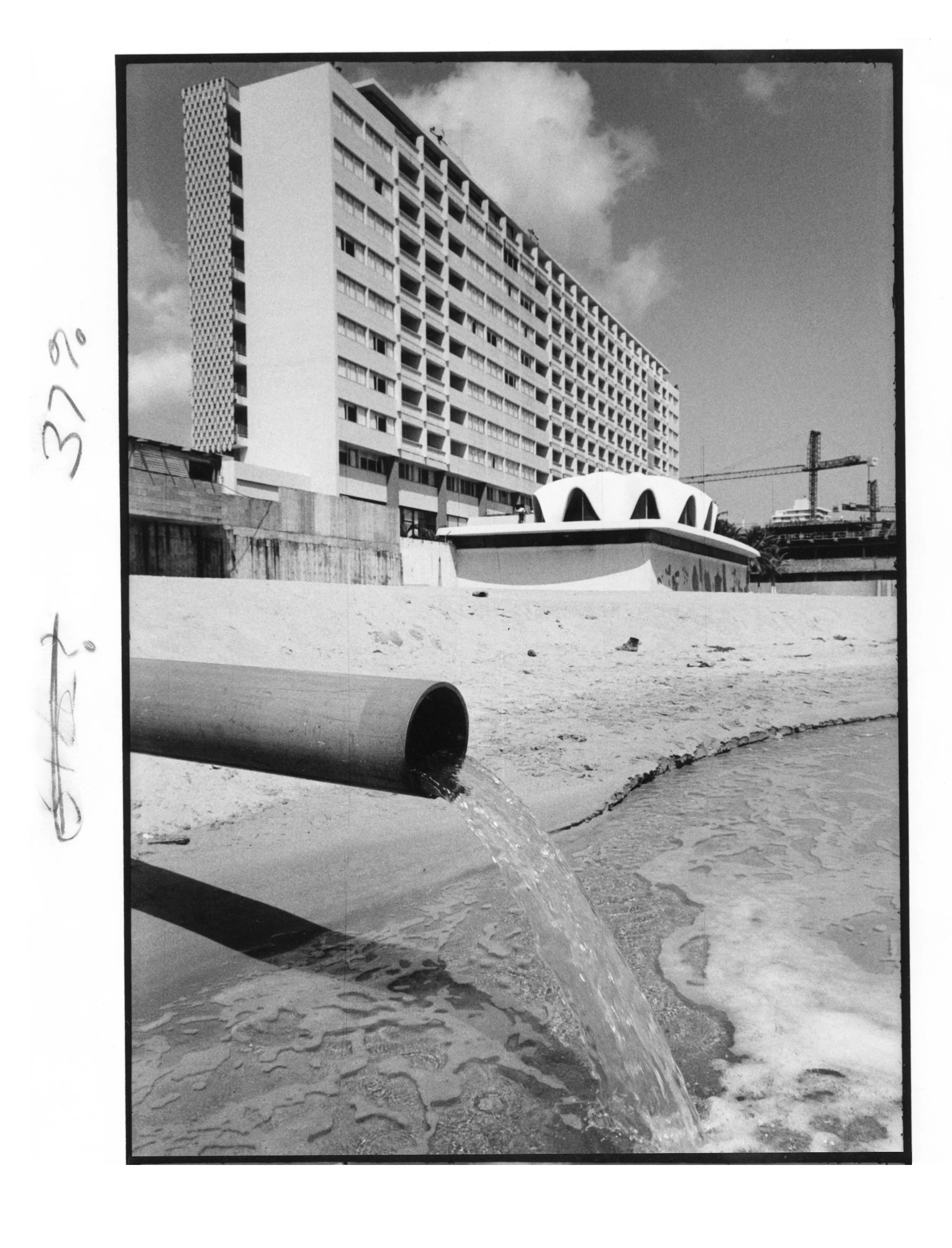  An outflow pipe in La Concha Resort, Condado, 1958 