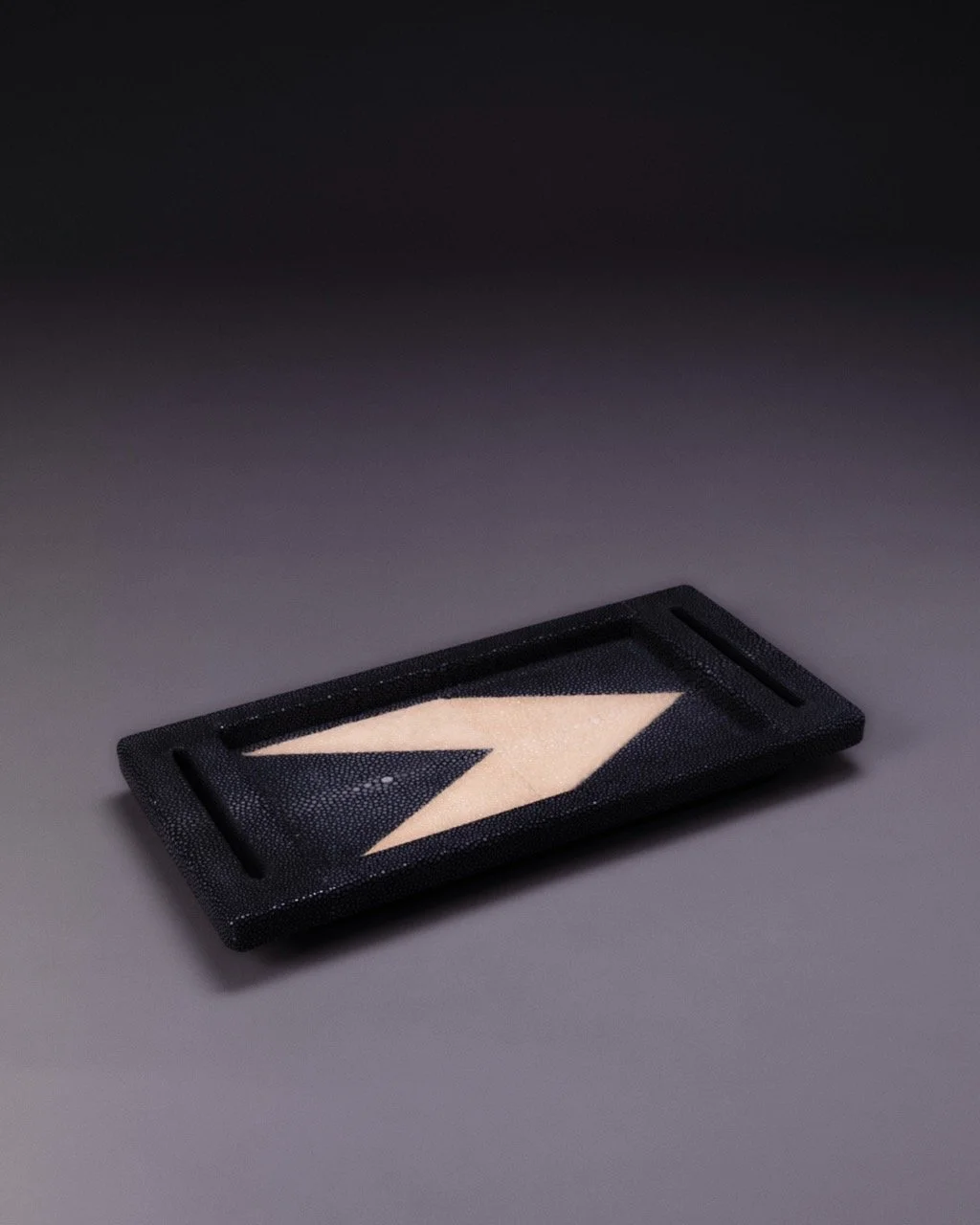 Manu Tray – Small – Black