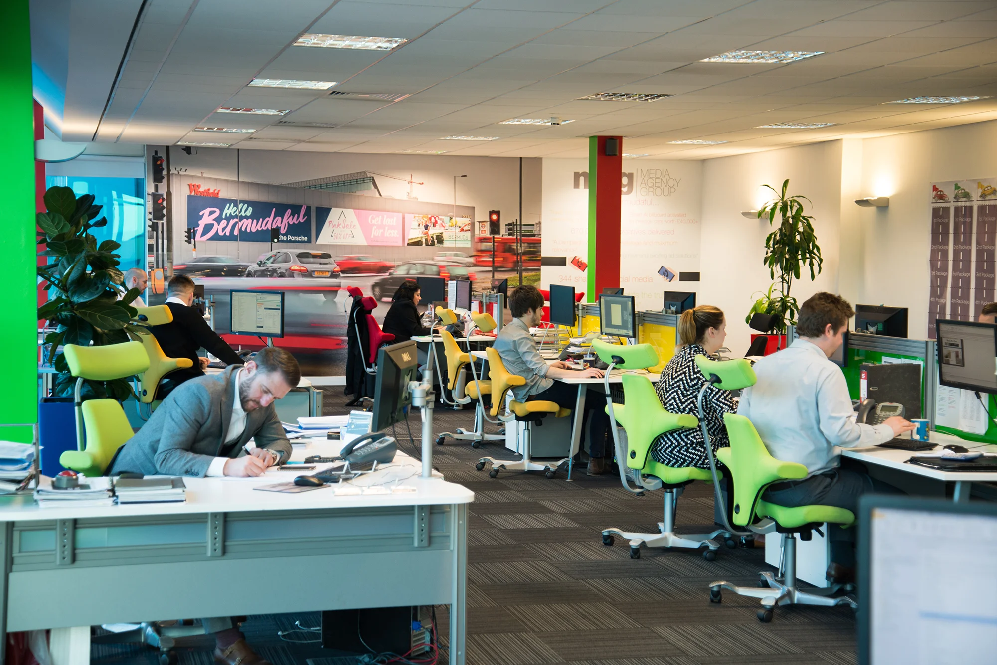 How Can We Help You: 6 Benefits of Working with An Integrated Agency?