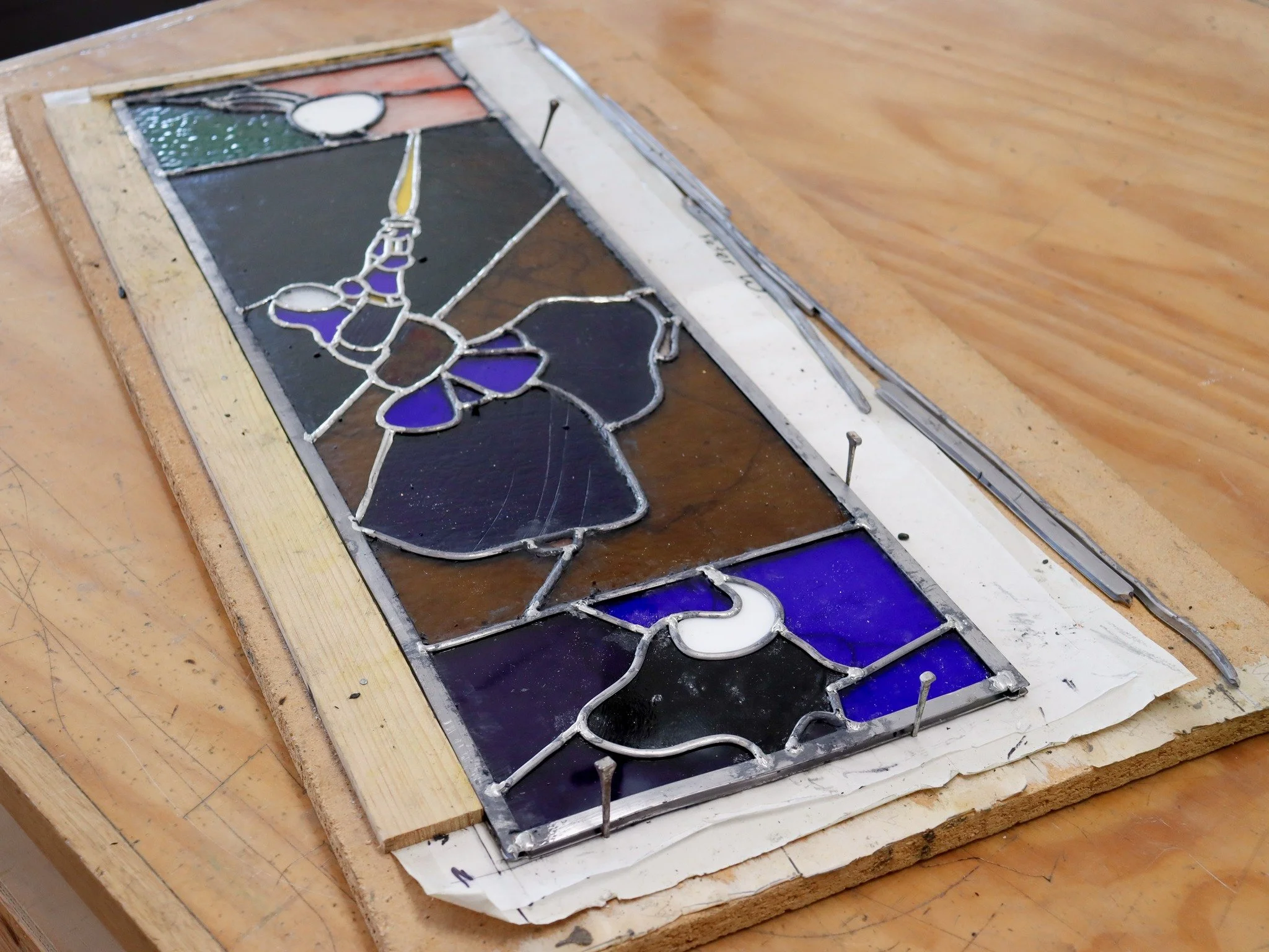 Term 3 starts next week, have you booked in? 

Work at your own pace on your choice of a glass project in any of our glass mediums including; Fusing, Copper Foil, Leadlight or Mosaics. Rhain and Ettore will guide you from never cutting glass to being
