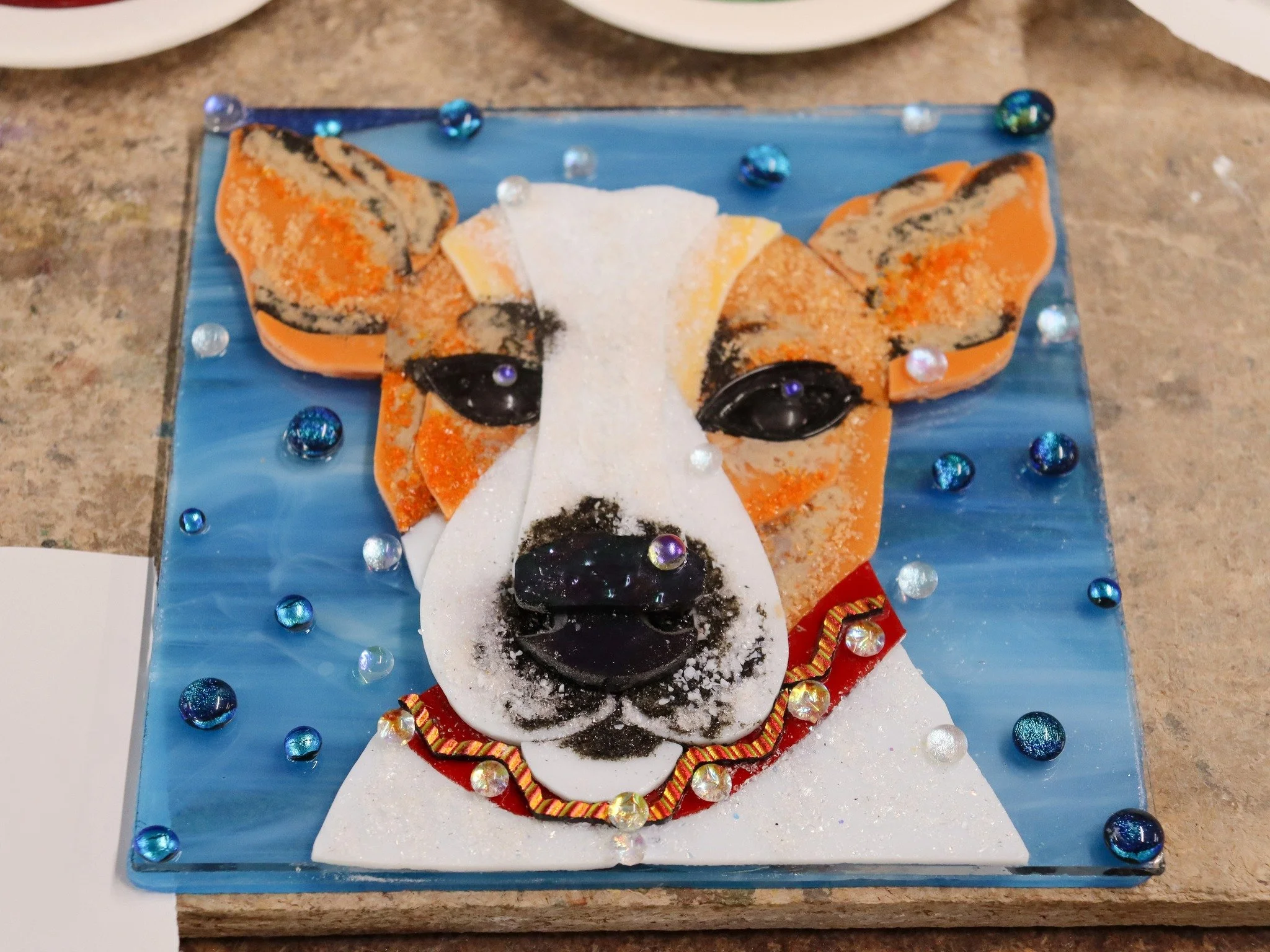 Join our 80+ term students in learning to make gorgeous works of art in Glass in our 10 week Glass Art Classes right here in our Warm, Bright and Accessible Kyneton Studio.

When we moved out of the garage that had served as the home for our Leadligh