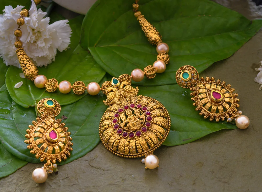 Jewellery-gold-necklace-bangalore-product-commercial-photography-4burner studio-griiham.jpg
