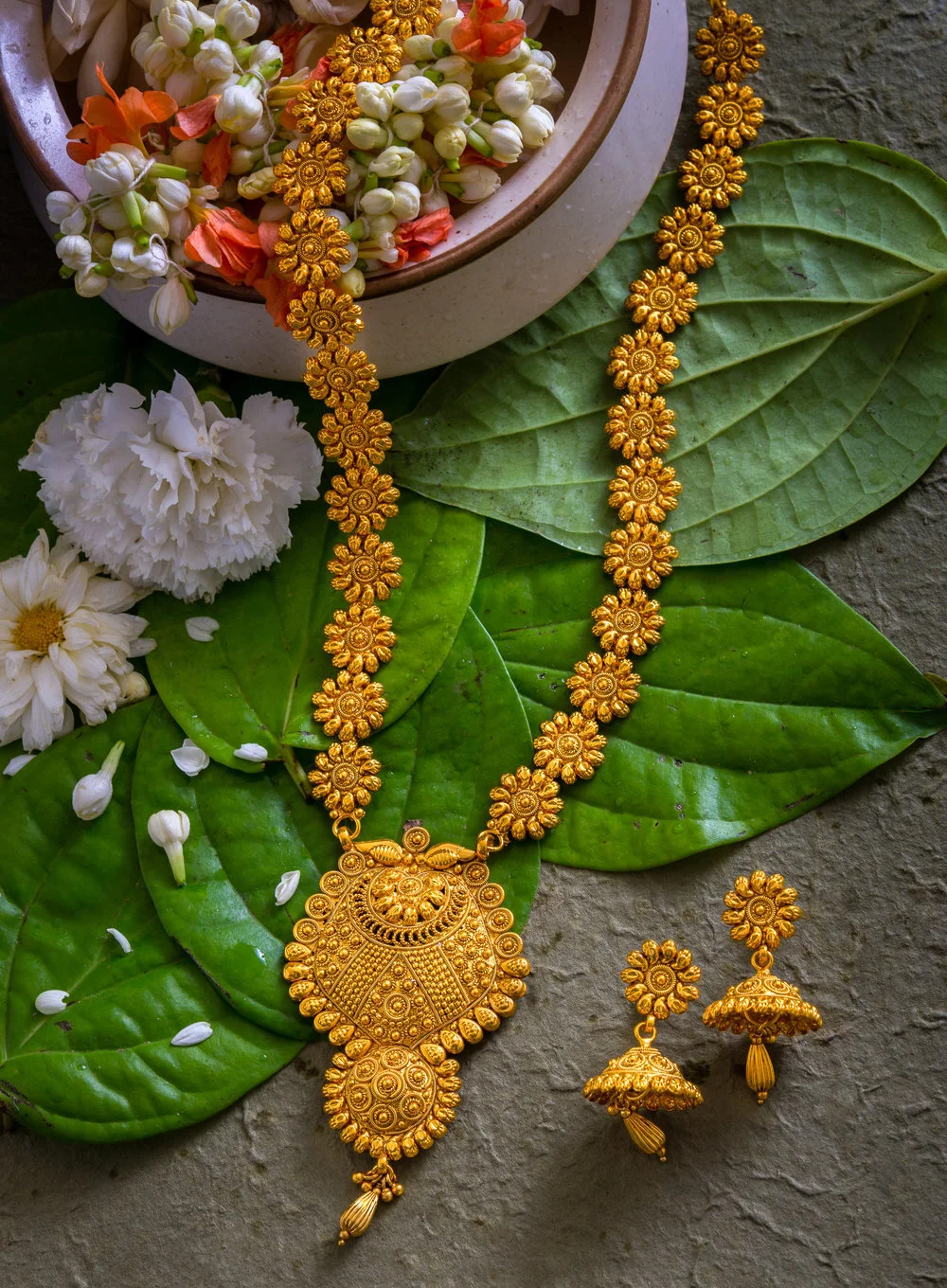 Jewellery-gold-necklace-bangalore-product-commercial-photography-4burner studio-griiham.jpg