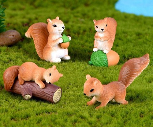Chocozone+Cute+Miniatures+Garden+Decoration+Home+Decor+Ladscape+Miniature+Gifts+for+Kids+&+Girlfriend+(Squirell)+(Squirell).jpg
