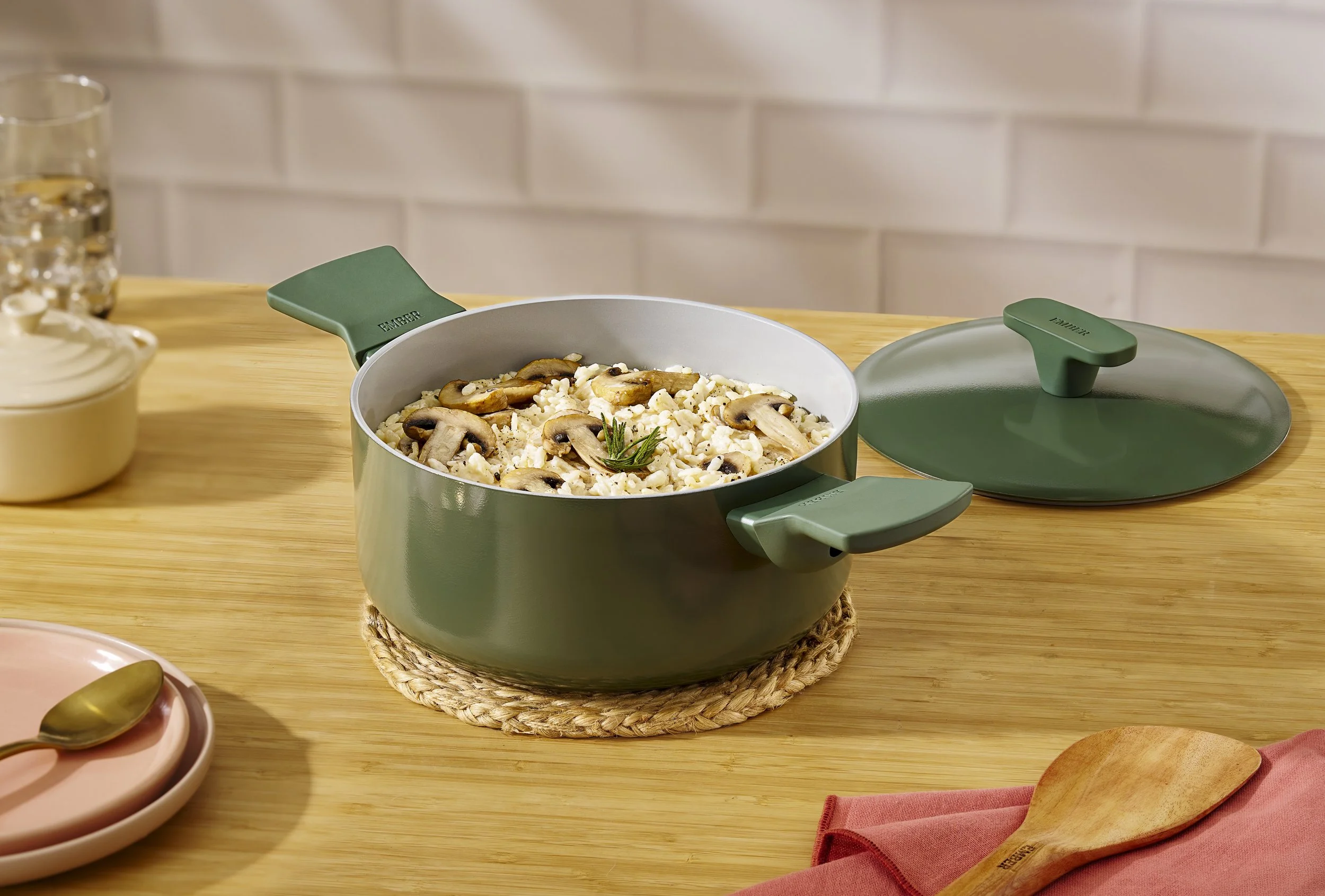 Green mini dutch oven sl.jpg