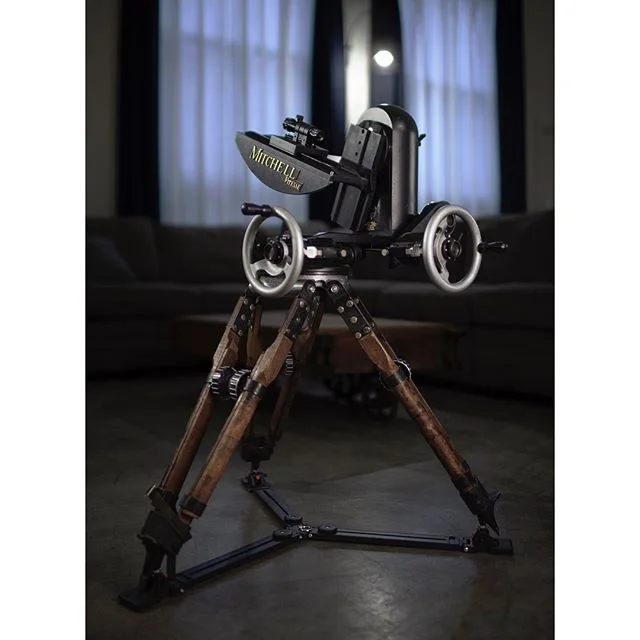 Lucky to find the most unique, versatile #gearedhead ever made for cheaper than a Worrall #mitchellvitesse #rainydaywithbabe #ifyoureabirdimabird #mymusemyflame #babypiratelegs