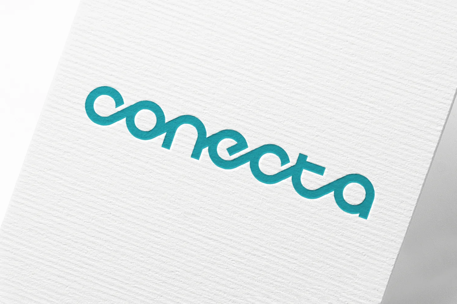 Conecta_paper_mockup.jpg