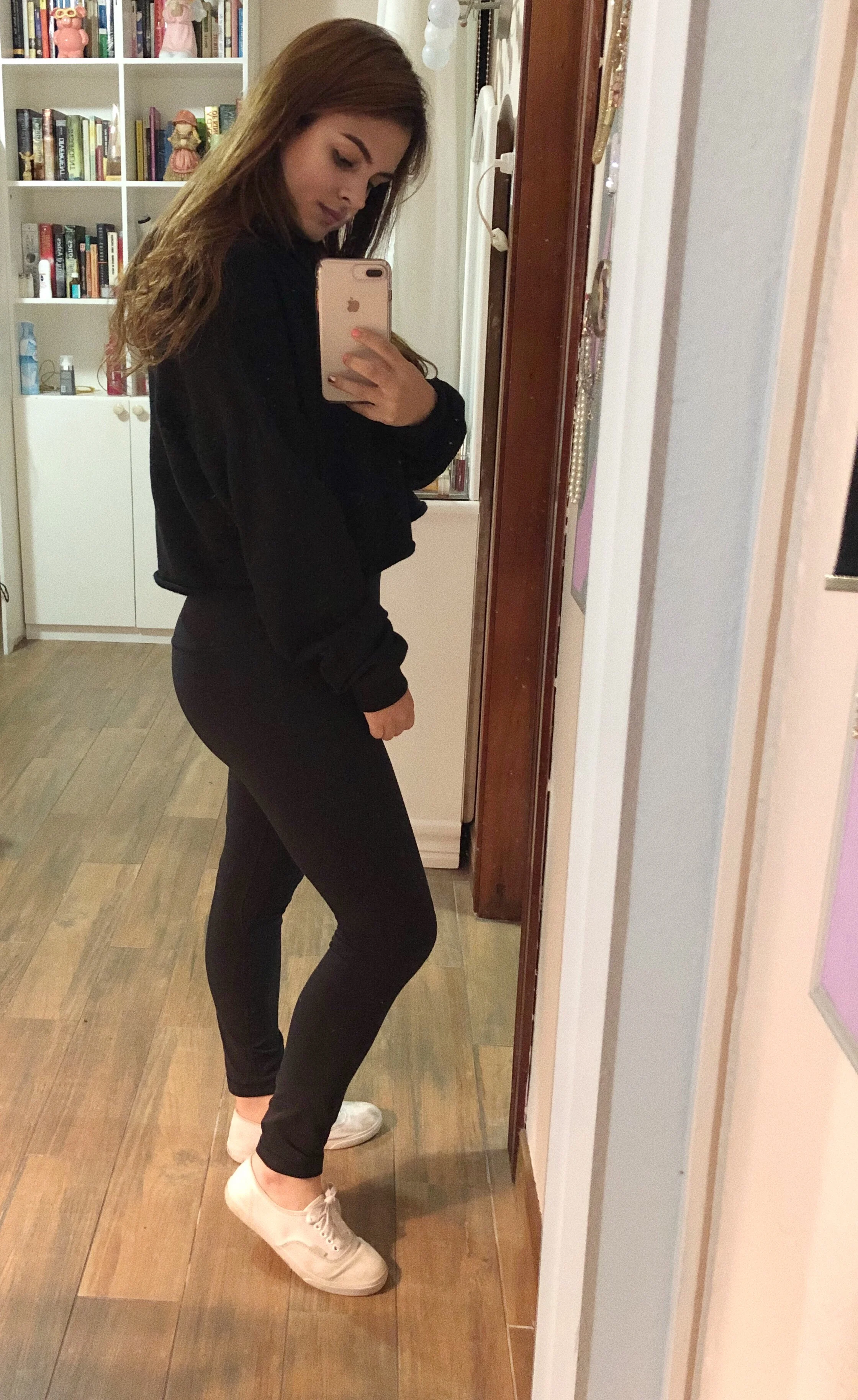 Aquí los ando puestos! Estos son mis leggings favoritos, sin dudarlo. Aquí hay otros leggings que me gustan mucho: