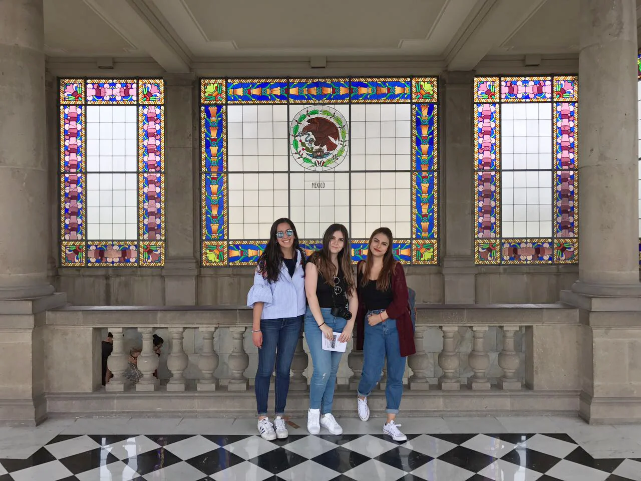 Dany, Anne y yo en el Castillo de Chapultepec.