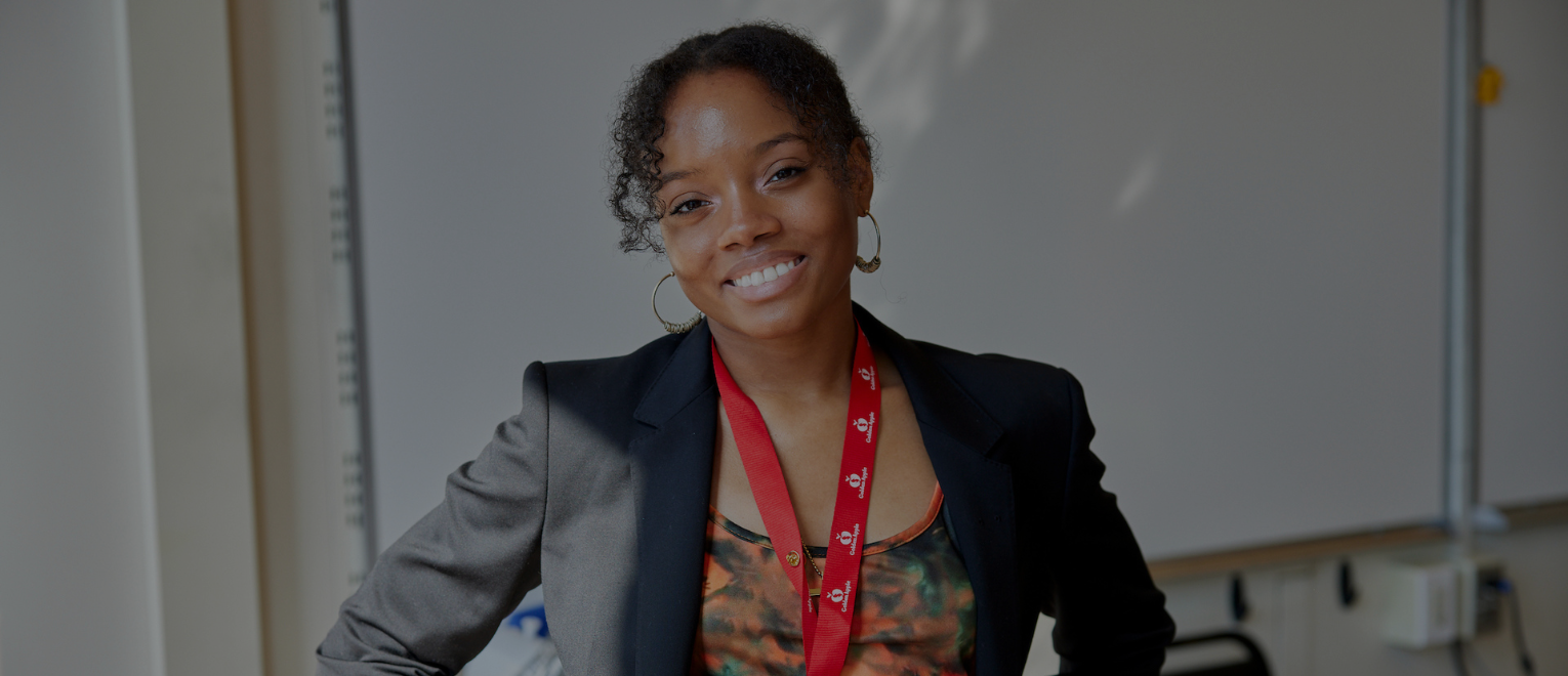 Become a Teacher — Golden Apple