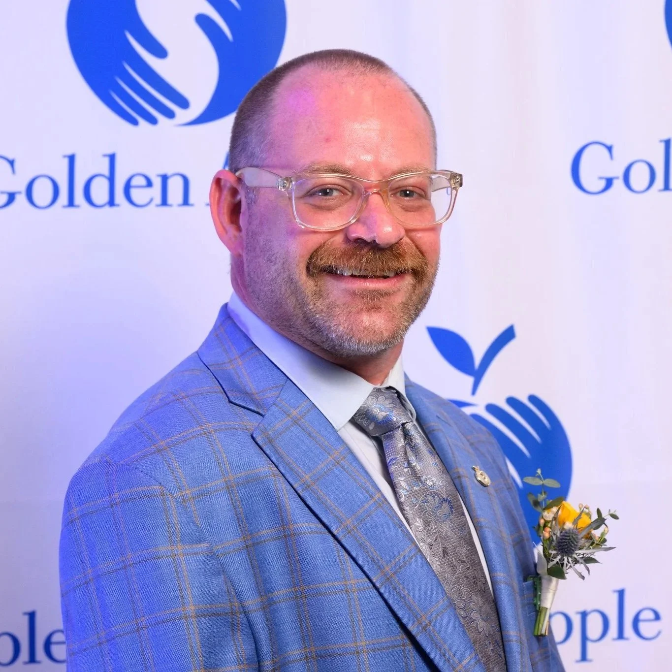 The Golden Apple Foundation Surprises Davie/Anna Jr. High Teacher Joshua Shearer with Prestigious Award for Excellence in Teaching