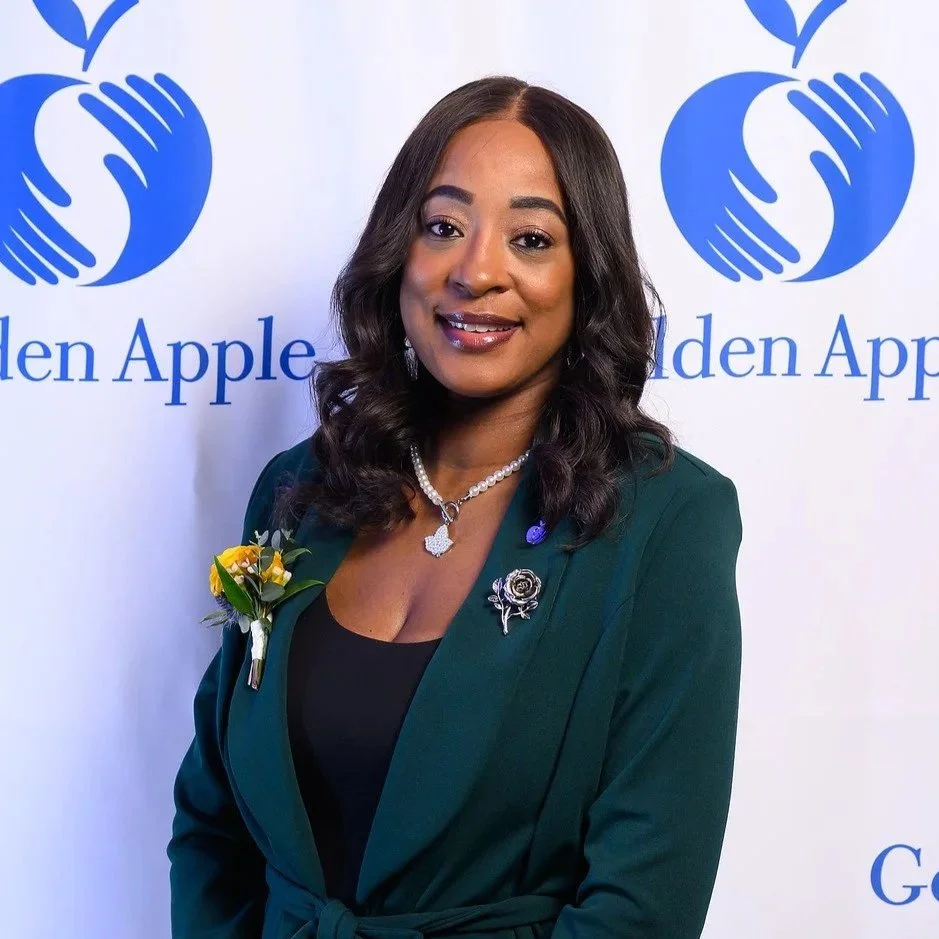 The Golden Apple Foundation Honors Bronzeville Classical Elementary School Principal Nicole Spicer as 2026 Golden Apple Award for Excellence in Leadership Recipient 