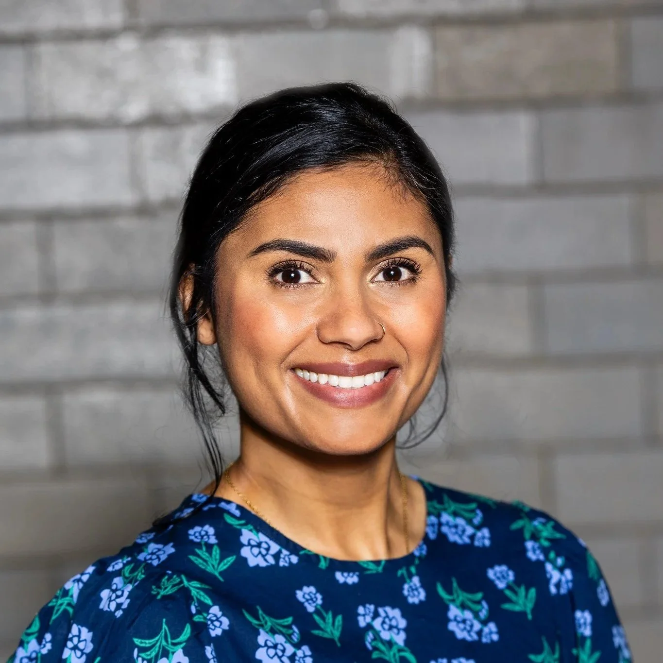 The Golden Apple Foundation Surprises Marvin Camras Children's Engineering School  Teacher Sara Mazhary with Prestigious Award for Excellence in Teaching