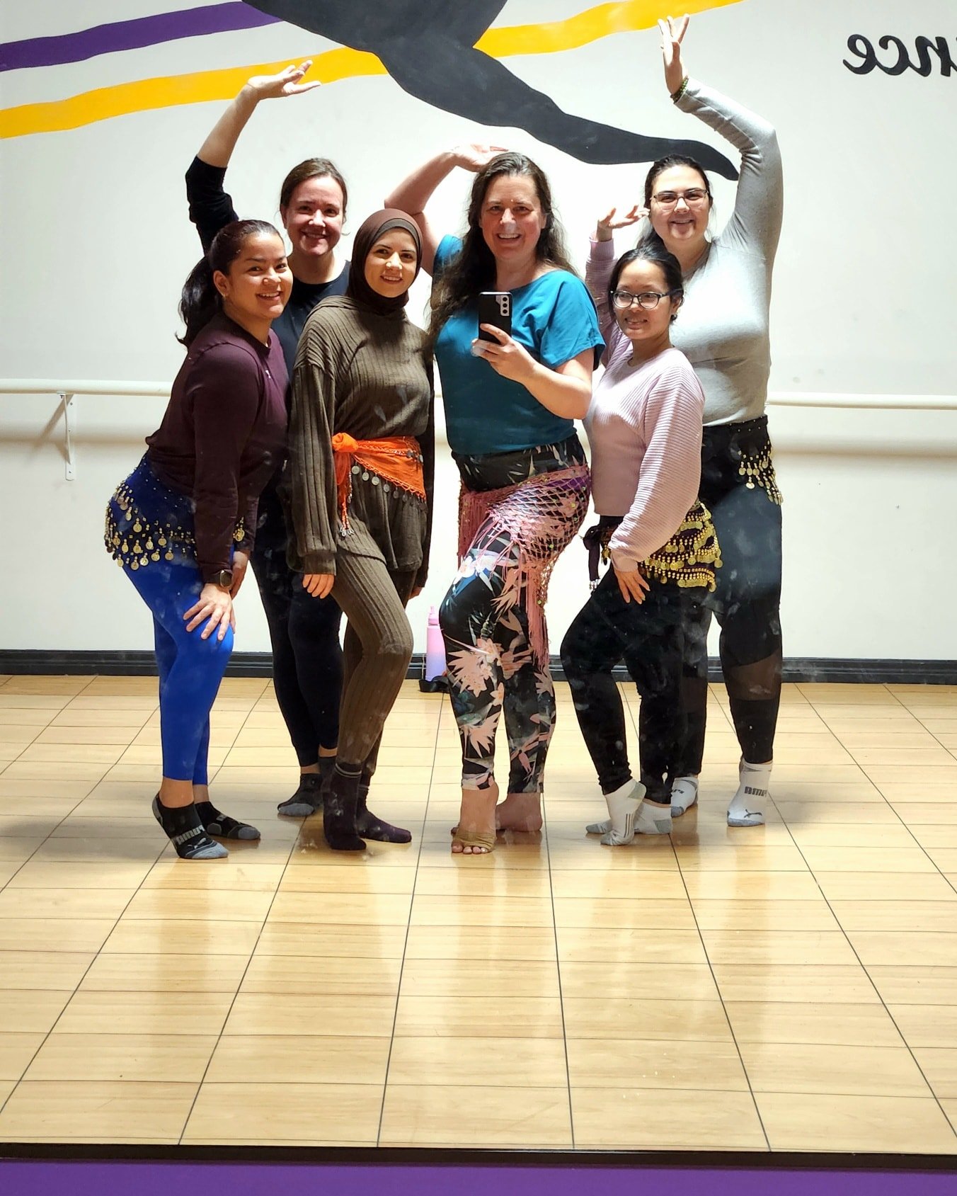A big thank you to all my Monday students (pictured and not pictured) for making it out to class last night. 
I can't believe we're already three weeks into the session!!!

#yallabaladi #bellydancehamilton #beginnerbellydance #adultdanceclasses #hami