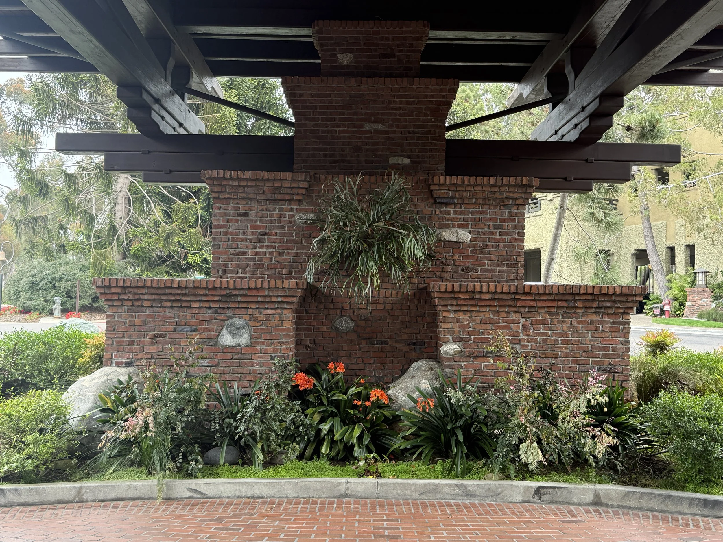 Entrance to the Lodge at Torrey PInes