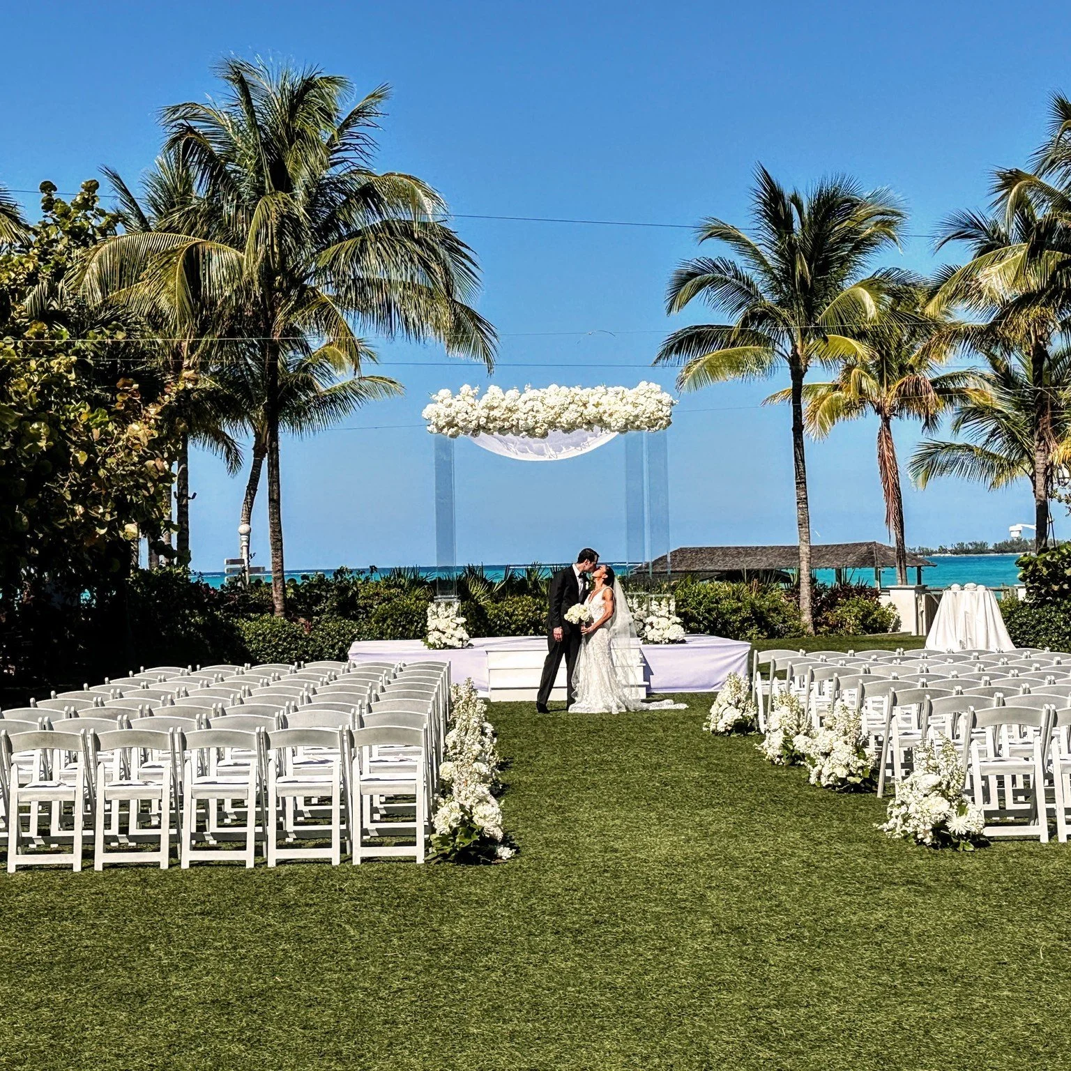 A study in simplicity.

A clear chuppah, quietly framing the moment - nothing to distract, nothing to compete. Just ocean, sky, and the promise of what&rsquo;s to come.

Tradition, distilled to its most elegant form.
.
.
.
.
.
.
.
.
#Chuppah #JewishW