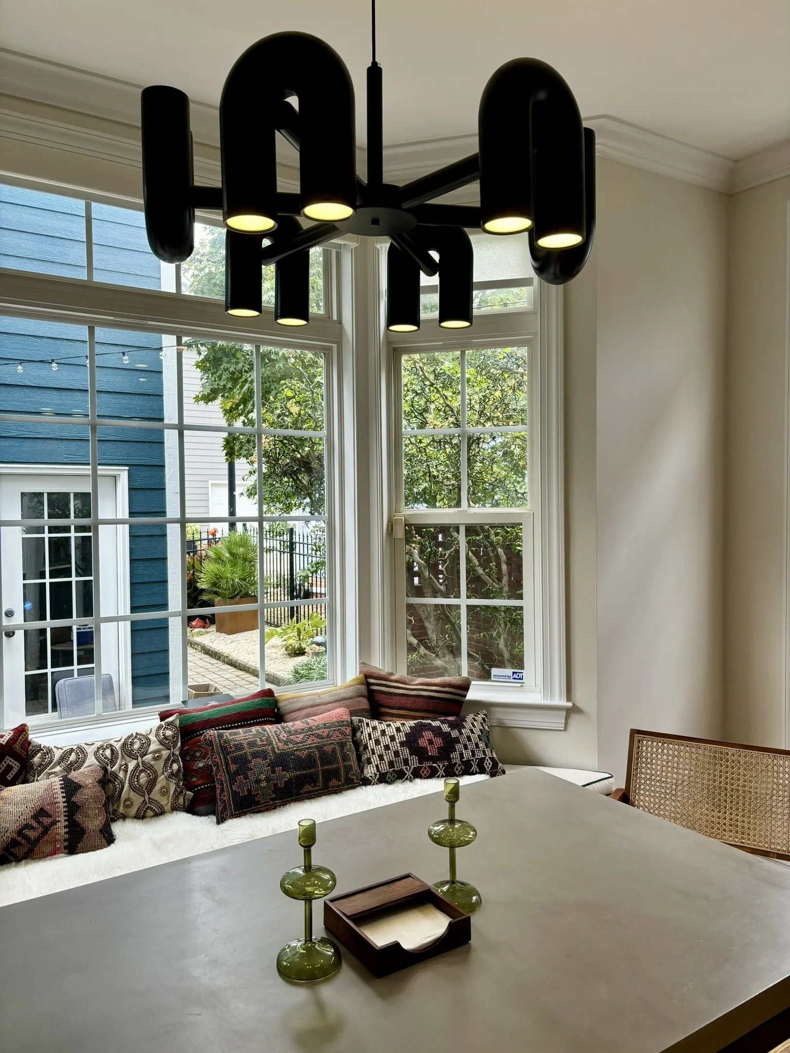   dining &amp; courtyard  