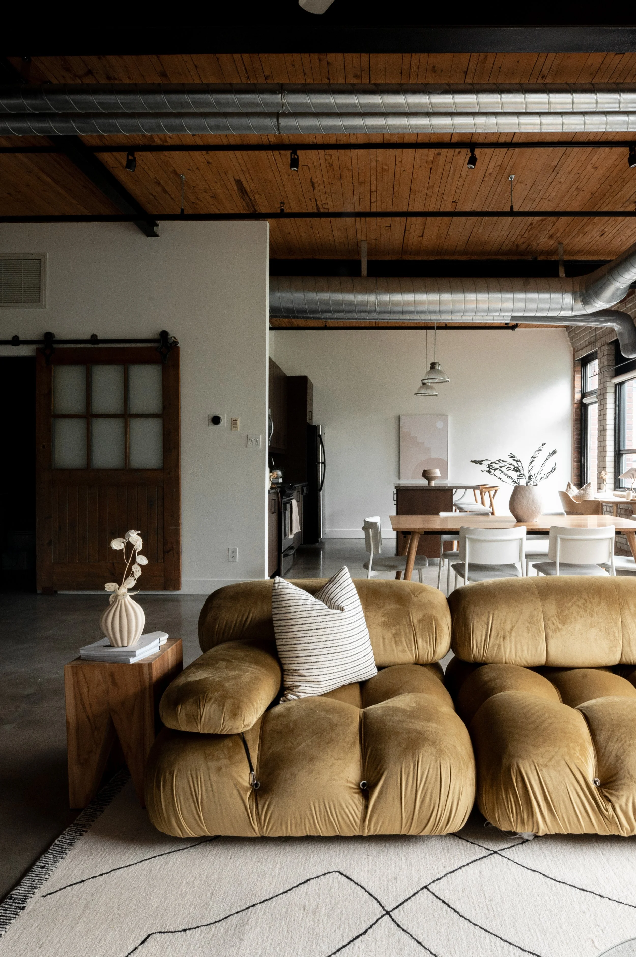 #525 - 68 Broadview Ave-9.jpg