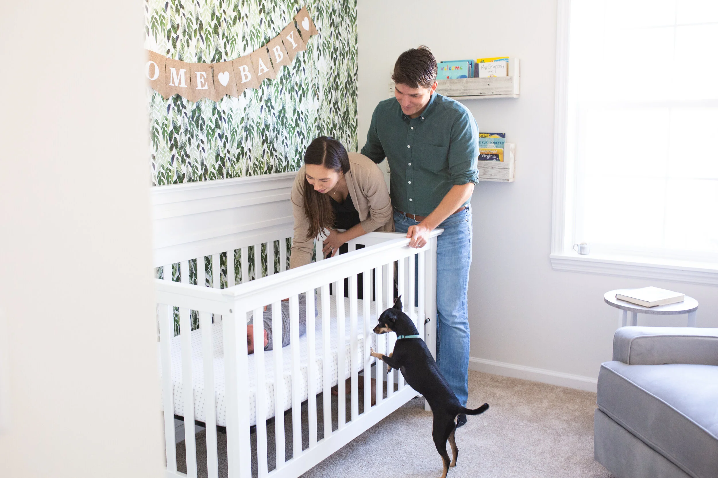 Is Lifestyle, In-Home Newborn Photography the Right Choice for You?