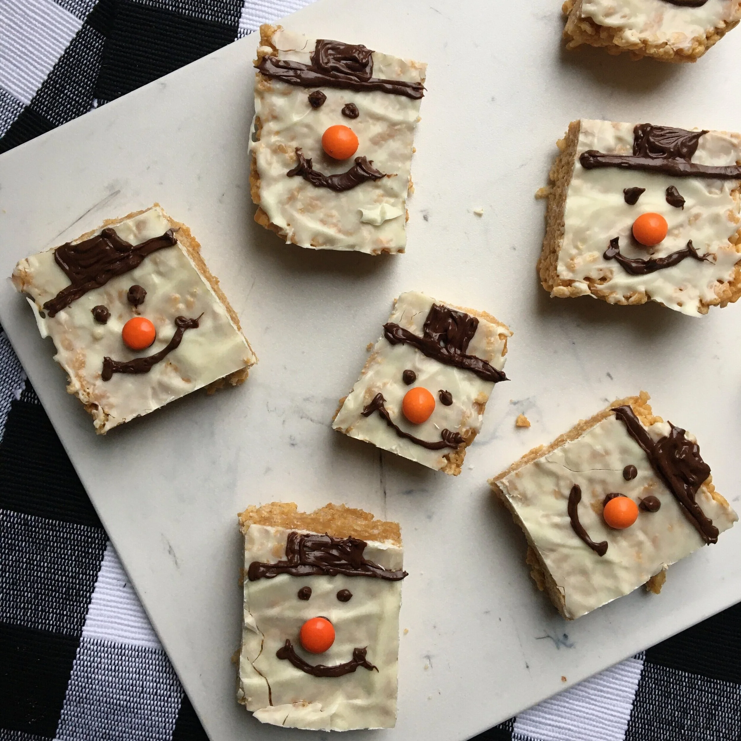 Healthy Snowman Peanut Butter Rice Krispie Treats