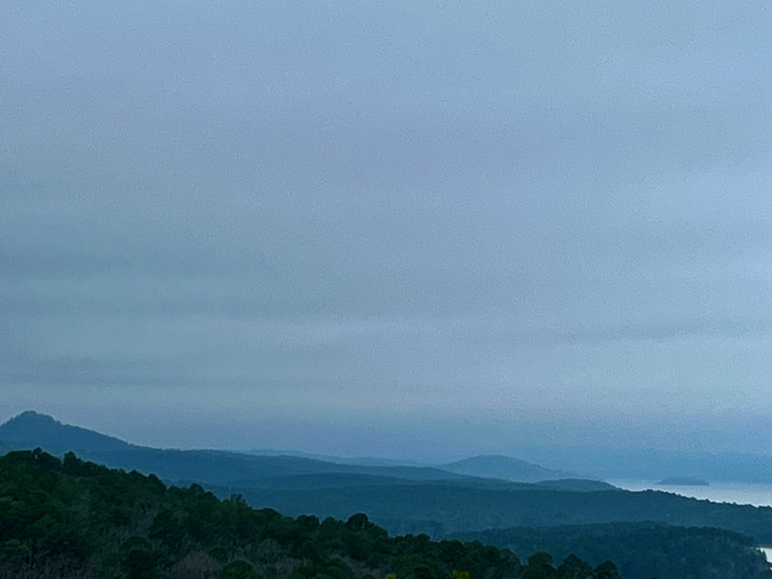 Rain and fog while on Pinnacle Mountain