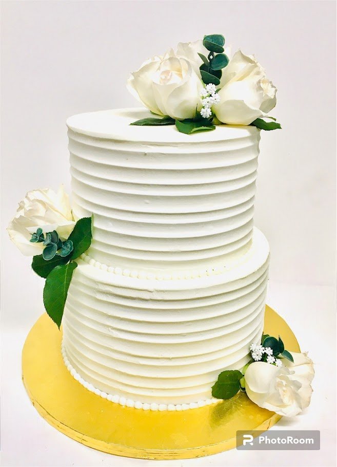 8 and 10 inch rustic cake.JPG