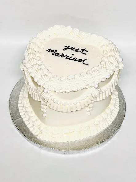 8 in heart with piping.jpg