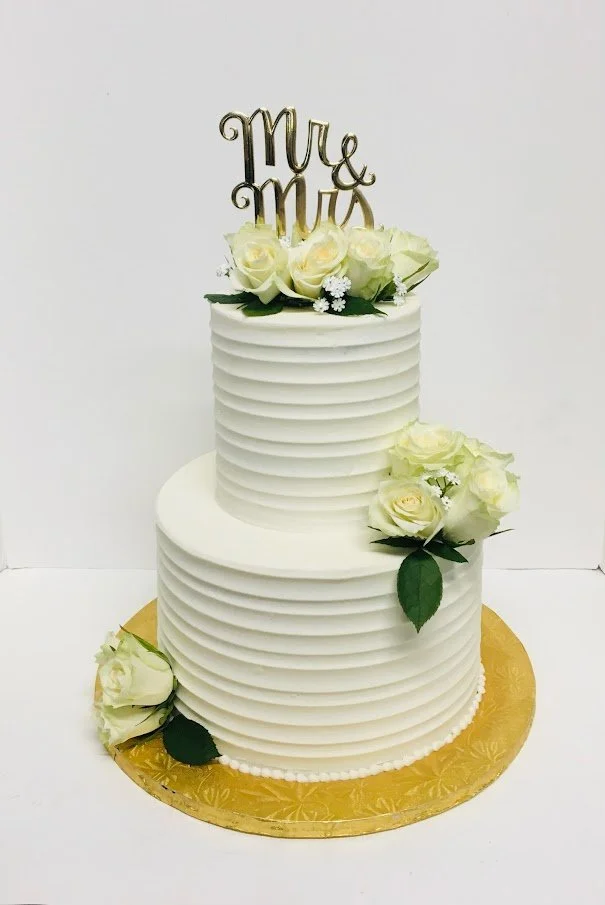 2 tier rustic with cream flowers.JPG