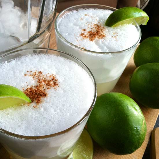 Mixing the Pisco Sour – Cold Glass