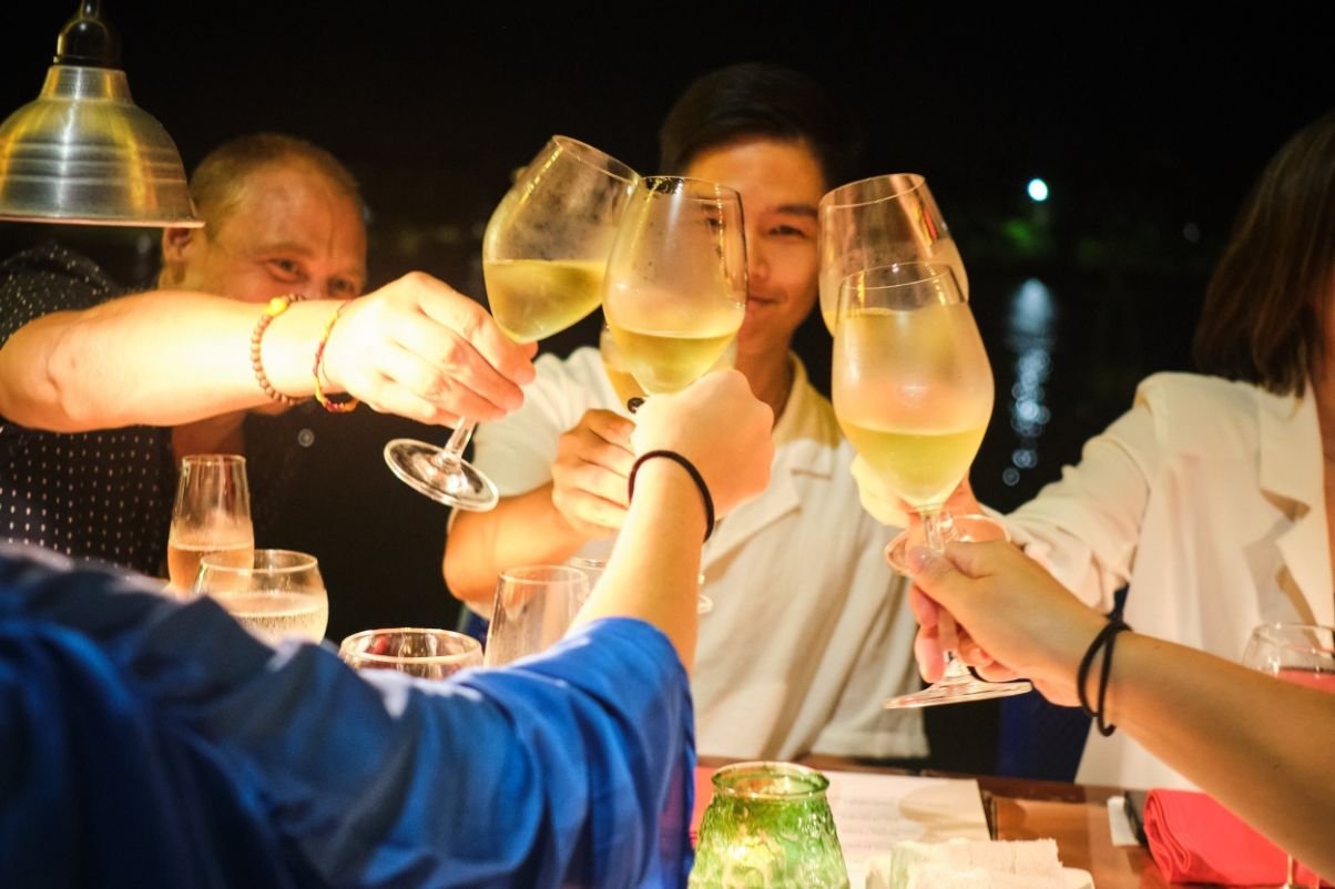 2023-secret-eats-vietnam-wine-tasting-cheers-hoi-an.jpg