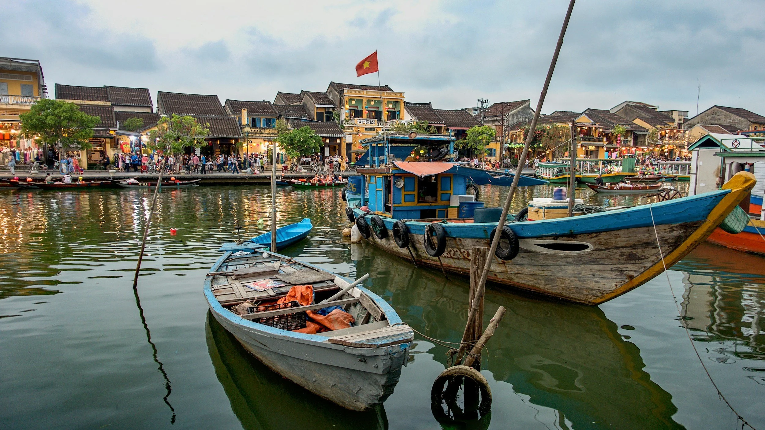 Magical Private Experiences with SecretEATS: Tailored to You