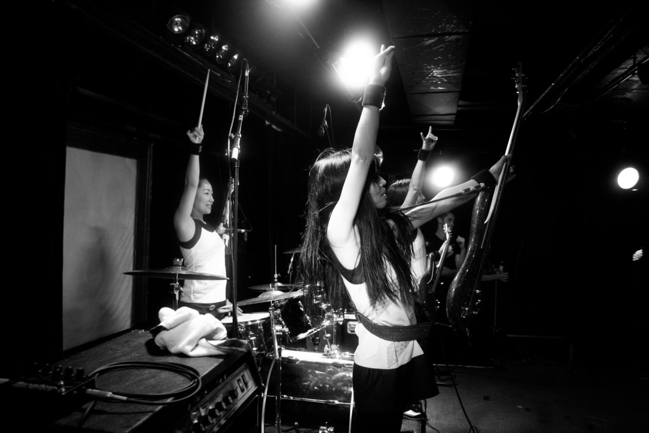 SHONEN KNIFE