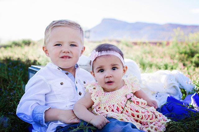In my opinion, Not enough people take advantage of photo in springtime #coloradokids 
#laceyborbaphotography
#grandjunctionfamilyphotographer
#letthekids
#letthembelittle
#speaktomysoul
#simplychildren
#magicllychaotic
#thehappynow
#nothingisordinary