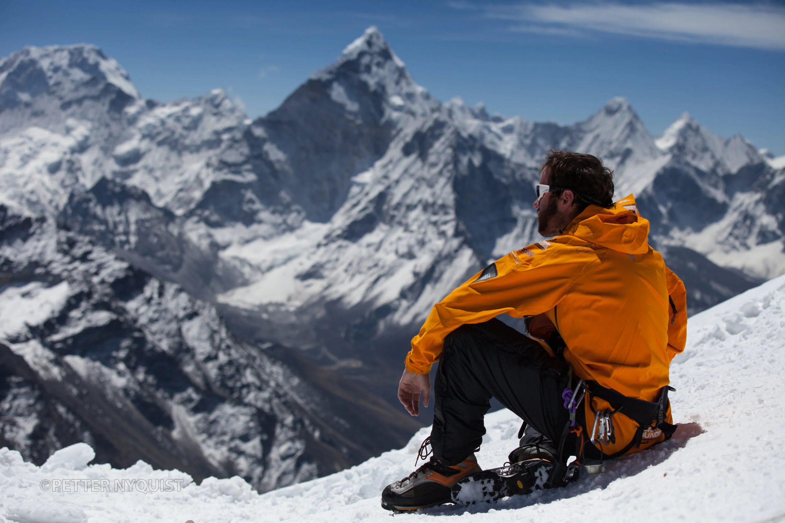 Everest 2012 PN 3719a.jpg